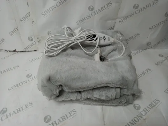 BOXED COZEE HOME HEATED BLANKET IN LIGHT GREY