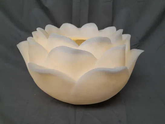 BOXED MY GARDEN STORIES LARGE LED LOTUS LIGHT