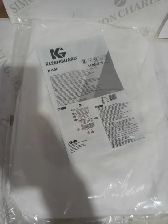 BRAND NEW KLEENGUARD BREATHABLE SPLASH & PARTICLE PROTECTION JACKET IN WHITE SIZE XL