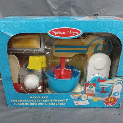 MELISSA & DOUG WOODEN MAKE-A-CAKE MIXER SET