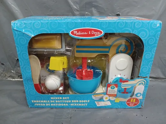 MELISSA & DOUG WOODEN MAKE-A-CAKE MIXER SET RRP £29.99