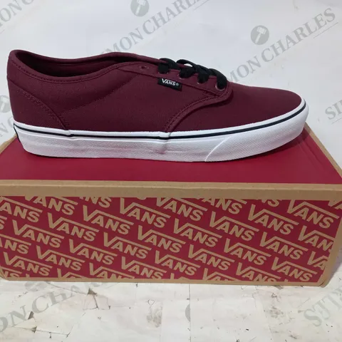 BOXED PAIR OF VANS ATWOOD CANVAS SHOES IN OXBLOOD/WHITE UK SIZE 10