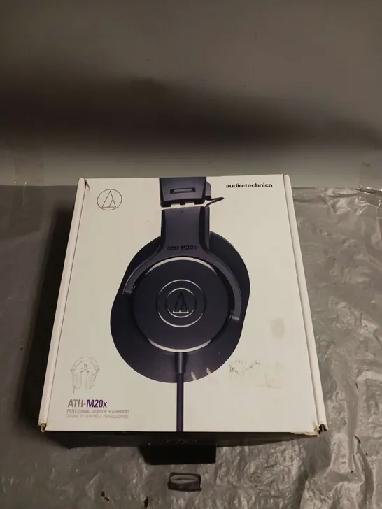 BOXED AUDIO-TECHNICA ATH-M20X 