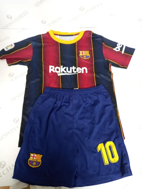 FC BARCELONA HOME KIT WITH MESSI 10 SIZE 26