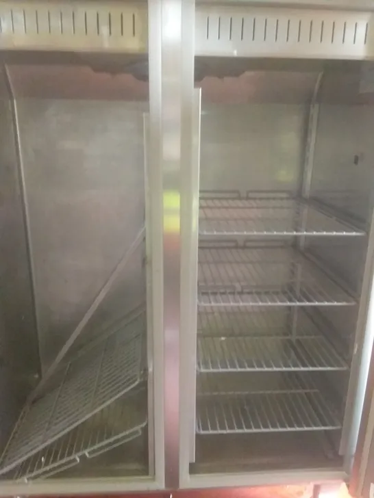 DOUBLE DOOR COMMERCIAL FRIDGE 