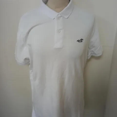 HOLLISTER CASUAL POLO SHIRT IN WHITE SIZE M