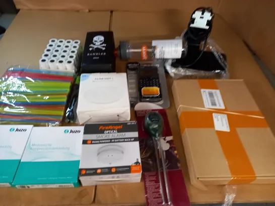 LARGE QUANTITY OF ASSORTED HOUSEHOLD ITEMS TO INCLUDE FIREANGEL ALARM, CASIO CALCULATOR AND RAMBLER CUP