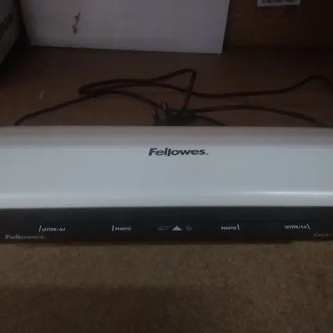 FELLOWES SOLA A4 LAMINATOR MACHINE