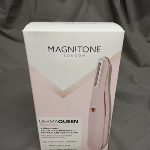 BOXED MAGNITUDE LONDON DERMAQUEEN DERMAPLATE EXFOLIATOR