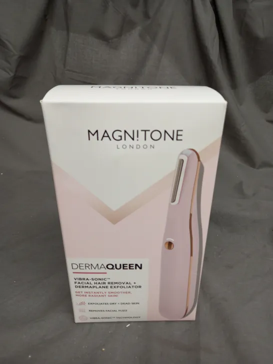 BOXED MAGNITUDE LONDON DERMAQUEEN DERMAPLATE EXFOLIATOR