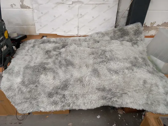 LARGE GREY FUR RUG - THIN 