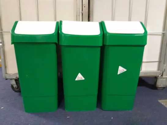 LUCY PROFESSIONAL LOT OF 3 PLASTIC BINS IN GREEN AND WHITE APPROX 71CMX32CM EACH