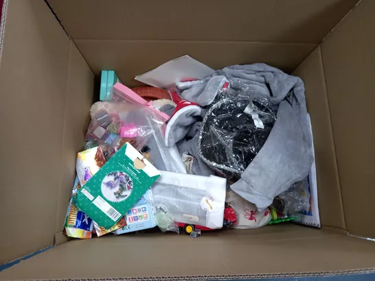 LARGE BOX OF ASSORTED TOYS AND GAMES TO INCLUDE TEDDIES, WATER BEADS AND BABY TOYS