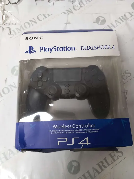 BOXED SONY PLAYSTATION DUAL SHOCK 4 WIRELESS CONTROLLER