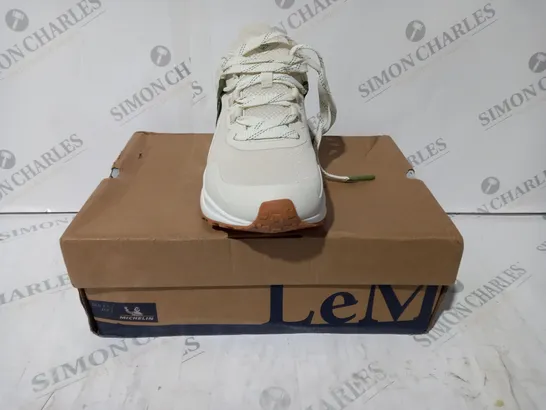 BOXED PAIR OF LEMIEUX TRAX WATERPROOF TRAINERS IN CREAM UK SIZE 6