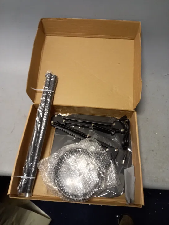 BOXED MAGNIFYING GLASS WITH STAND 