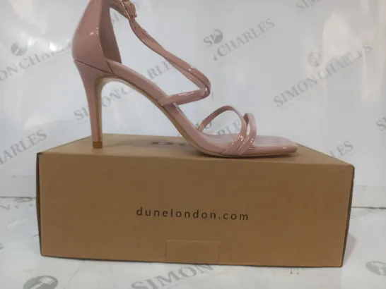 BOXED PAIR OF DUNE LONDON OPEN TOE STRAPPY SANDALS IN BLUSH SIZE 6