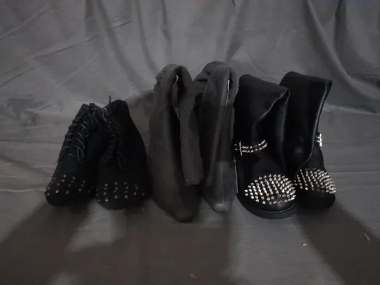 APPROXIMATELY 10 PAIRS OF ASSORTED WOMEN SHOES IN VARIOUS STYLES AND SIZES 