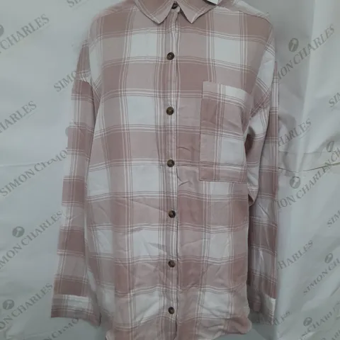 HOLLISTER SOFT BUTTON UP SHIRT IN PINK PLAID SIZE M