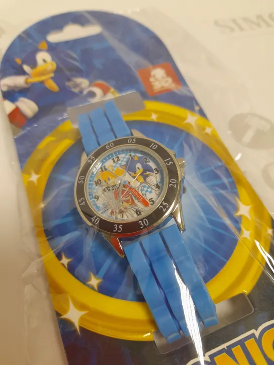 SONIC THE HEDGEHOG BLUE WATCH WITH STRAP DETAIL