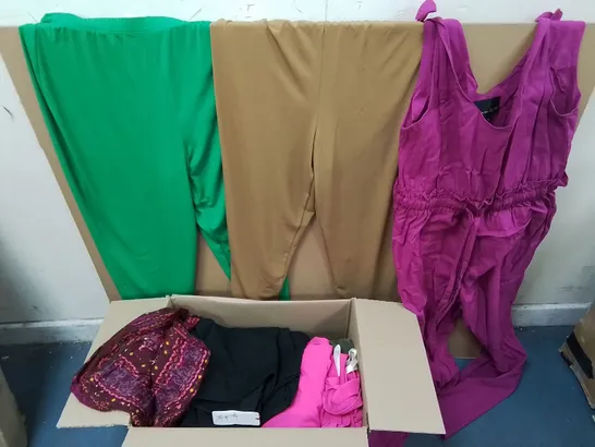 LOT OF ASSORTED CLOTHING ITEMS TO INCLUDE KIM & CO AND PHASE EIGHT - SIZE UNSPECIFIED 