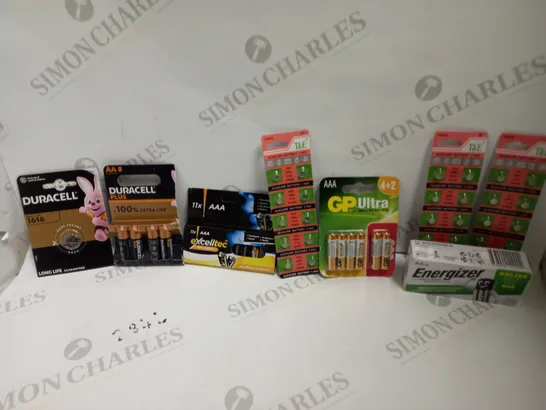 LARGE QUANTITY OF BATTERIES TO INCLUDE ALKALINE BUTTON BATTERIES, DURACELL AA, AA BATTERIES, ETC