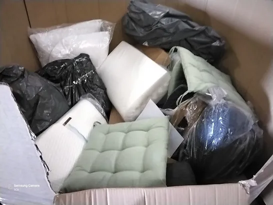 PALLET OF ASSORTED ITEMS INCLUDING ELVIROS CONTOUR MEMORY FOAM CERVICAL PILLOW, BOUNCE BACK PILLOW, DUVET, MATTRESS TOPPER, KOALA HUGS+ PILLOW 