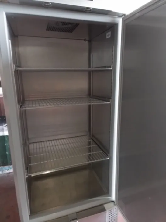  GRAM UPRIGHT FRIDGE