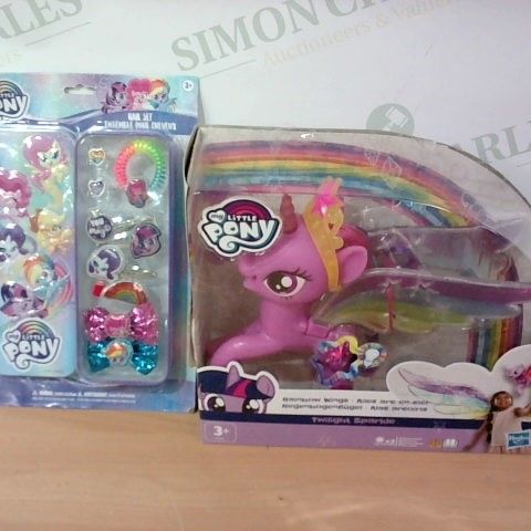 LOT OF 2 ASSORTED MY LITTLE PONY ITEMS TO INCLUDE TWILIGHT SPARKLE AND A HAIR SET