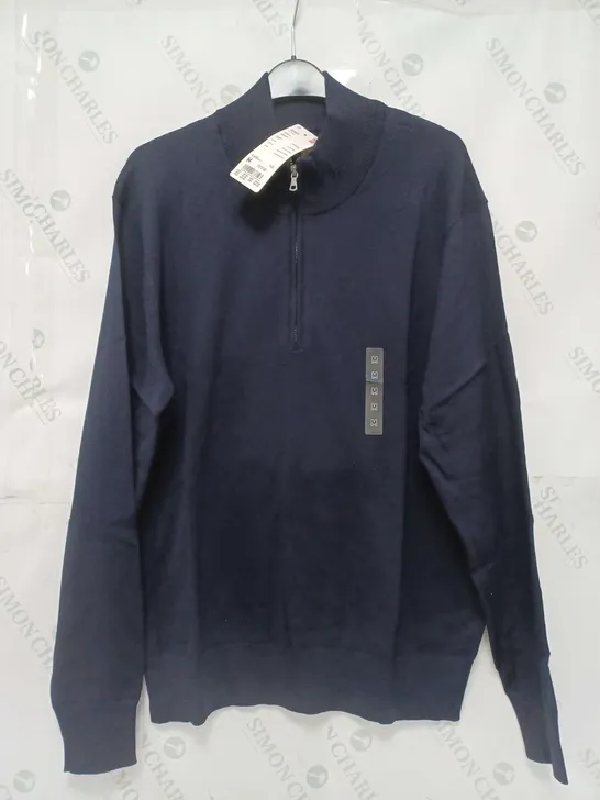 UNIQLO EXTRA FINE WOOL HALF ZIP LONG SLEEVE FLEECE - MEDIUM