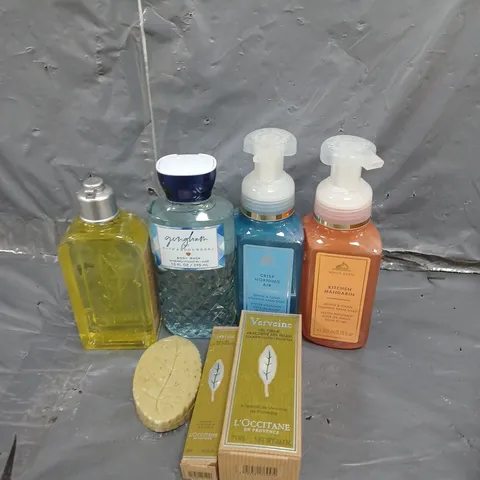 LARGE BOX OF ASSORTED ITEMS TO INCLUDE BODY WASHES, HAND CREAMS AND HAND SOAPS