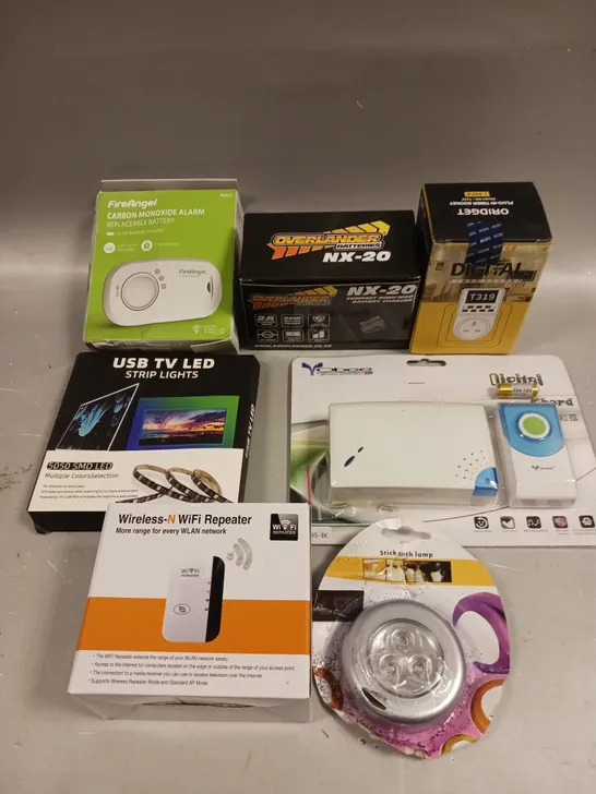 APPROXIMATELY 15 ASSORTED ELECTRICAL PRODUCTS TO INCLUDE LED STRIP LIGHTS, CARBON MONOXIDE ALARM, WIRELESS DOORBELL ETC 