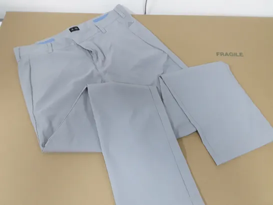 ADIDAS WALKING TROUSERS IN LIGHT GREY - 34X34