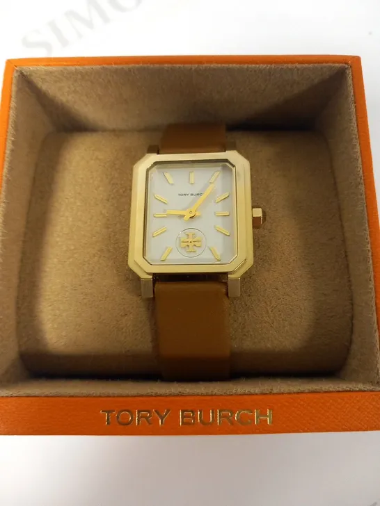 BOXED TORY BURCH THE ROBINSON ANALOGUE TAN LEATHER WRIST WATCH