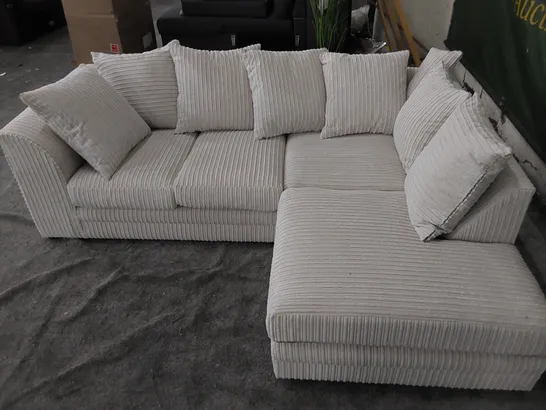 DESIGNER 2-PIECE CORNER SOFA 