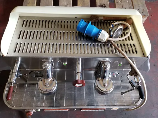 ELEKTRA BARLUME 2-GROUP COFFEE MACHINE