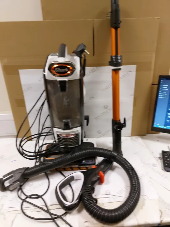 SHARK POWERED LIFT AWAY VACUUM CLEANER