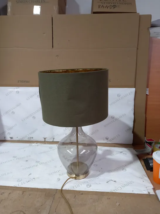 URSULA TABLE LAMP