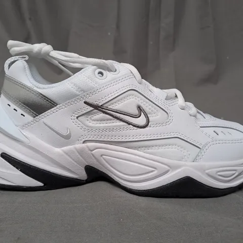 BOXED PAIR OF NIKE M2K TEKNO SHOES IN WHITE/BLACK UK SIZE 4