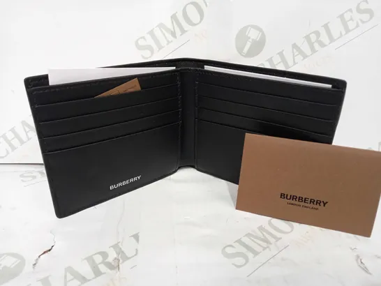 BURBERRY WALLET TARTAN PATTERNED 