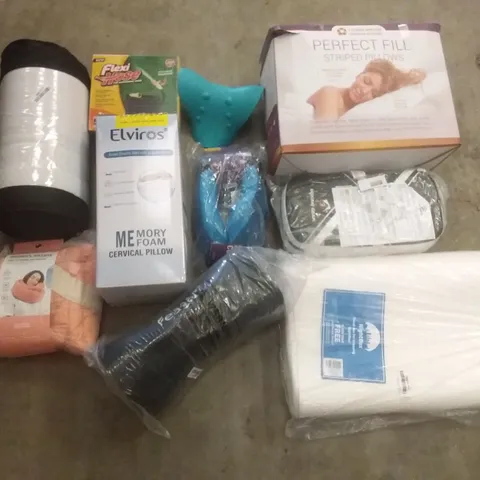 PALLET OF ASSORTED ITEMS INCLUDING ELVIROS MEMORY FOAM CERVICAL PILLOW, FLEXI HOSE, PERFECT FILL STRIPED PILLOWS, BOXING PUNCHING PAD, INFINITY PILLOW, CABEAU NECK PILLOW