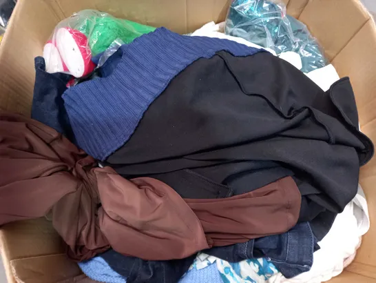 LARGE BOX OF ASSORTED CLOTHING ITEMS TO INCLUDE SLIPPERS, PANTS, CARDIGANS, ETC