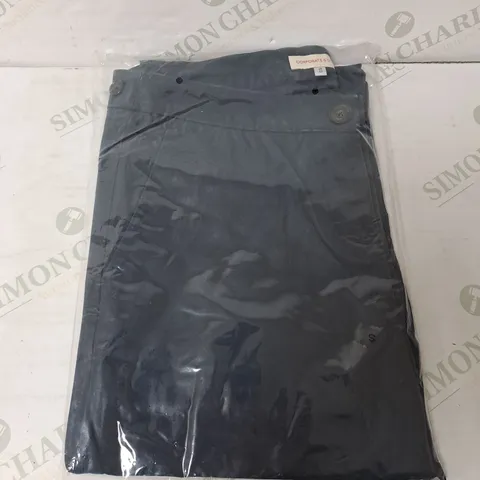 SEALED SET OF 8 BRAND NEW CORPORATIVE STYLE NAVY CHINOS - SMALL
