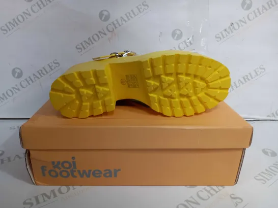 KOI FOOTWEAR TIRA MARY JANES SUNSHINE YELLOW EDITION - EU 38