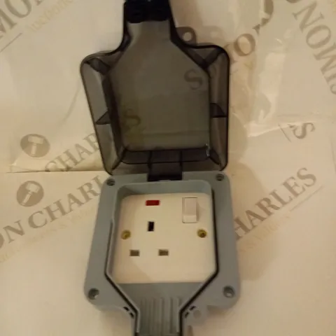 MAINS SOCKET WITH WATERPROOF ENCLOSURE, FOR OUTDOOR USE