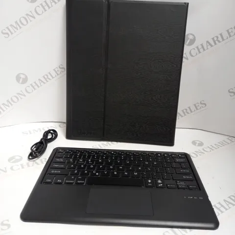 BOXED KEYBOARD AND TABLET CASE SET. 