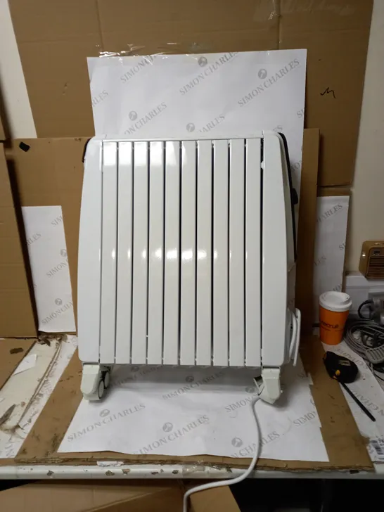 DE'LONGHI ELECTRIC OIL FILED RADIATOR 