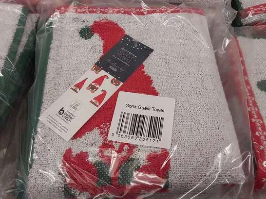 BOX OF APPROXIMATELY 45X 3PCS BRAND NEW CHRISTMAS GONK 100% COTTON GUEST TOWELS - 40 X 60CM (1 BOX)