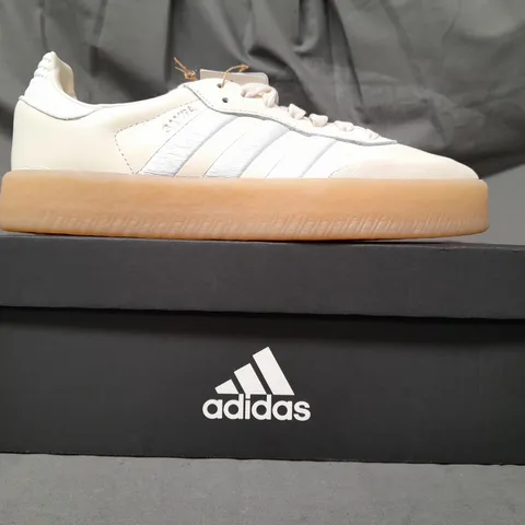 BOXED PAIR OF ADIDAS SAMBA SHOES IN CREAM/SATIN WHITE UK SIZE 6.5