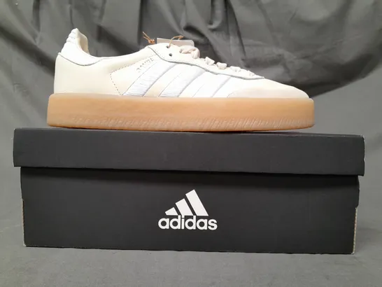 BOXED PAIR OF ADIDAS SAMBA SHOES IN CREAM/SATIN WHITE UK SIZE 6.5